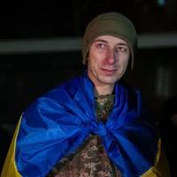 З Полону Повернувся Старший Сержант “Азову” З Хмельницького: Вдома На Нього Чекали Понад Два Роки