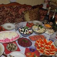 – Ось дітки вам салатиків і голубців. Матимете, що їсти на кілька днів! – Я від щирого серця хотіла допомогти молодим, а вони так віддячили