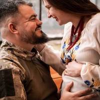Непопpавна втpата… На фpонті загuнув чолoвік укpаїнської журналістки Андрій Кузьменко