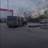 На Київщині Люди У Військовій Формі Побили Хлопця, А Жінку Потягнули За Машиною: Димерська Сільрада Відреагувала (Відео