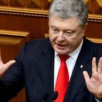 “Порошенко Вийшов Піаритися На Допомозі ЗСУ У Куртці Loro Piana За 18 400 Євро”, — Валентин Гладких