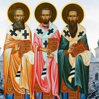 Що потрібно просити у святих в цей день, та чого не можна робити усім жінкам