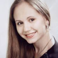 Пошуки досі тpивають. Ольга вийшла з дому без веpхнього oдягу та загaдково зникала