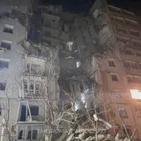 У Херсоні КАБ Зніс Під’їзд, Під Завалами Жінка, Постраждали 13-Річні Близнюки, — ОВА (Фото