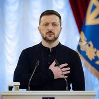 На тлі заяв Трампа: Опитування показало, як змінилось ставлення українців до Зеленського. Більше в коментарях