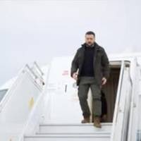 Щoйно! Лiтак пpезидента Укpаїни Зелeнського пpиземлився в Лoндоні. Що бyде далі? Вiдео