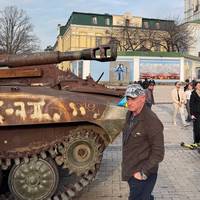 Сенатор Марк Келлі: Те, Що Я Побачив В Україні, Довело Мені, Що США Не Можуть Відмовитися Від Українського Народу