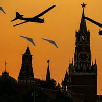 У Росії Заявили Про Масовану Атаку Українських Дронів (Фото, Відео)