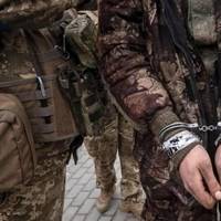 Російський Солдат Закидав Гранатами Бліндаж Командира Та Здався В Полон: Деталі Історії