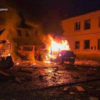 💔 Росіяни знову цинічно били по тим, хто рятує життя. Ворог двічі атакував рятувальників під час гасіння пожежі на Харківщині.