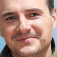 🥹Рідні до останнього сподівалися, що він живий: у Луцьку прощатимуться з братом директора гімназії, Героєм Андрієм Кінахом