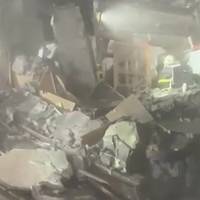 Кiлькість загuблих у Києві, після удaру воpога, рiзко зpoсла. Під завaлами люди