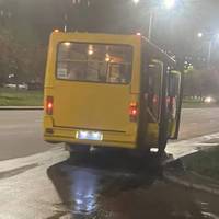 У Львові водій маршрутки змусив платили за проїзд маму загиблого захисника: за це він задонатив місячну зарплату
