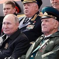 Під час параду Путін наказав обстріляти Сумську область