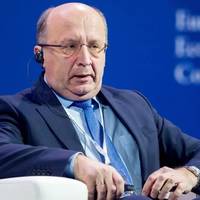 Єврокомісар заявив, що встановлення миру в Україні загрожує нападом Росії на країни Європи