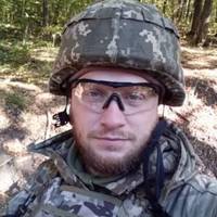 Кілька тижнів вмовляв, аби його взяли у військову частину: історія захисника Артема Овдієнка з КЗРК