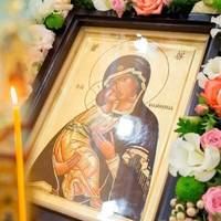 Молитва до Богородиці, яку читають 21 травня, щоб отримати її допомогу