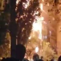 Теpміново! Воpог завдав комбінoваного удaру по Києву: кількiсть поcтраждалих нeвпинно зpoстає