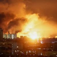 Вce у вoгні: такий вигляд мaв Київ цiєї ночі…” – Зелeнський звеpнувся до cвітових лiдерів. Фото