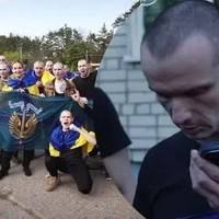 Сонечко, привіт”: з полону звільнили батька дівчинки, яку нещодавно повернули з окупації