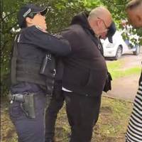 👮У Черкасах чоловіка відвезли до ТЦК, коли він викликав поліцію через пошкоджену невідомим автівку