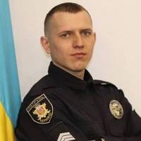 💔Поліцейську родину Буковини вразило раптове горе — у ДТП загинув патрульний поліцейський управління патрульної поліції Чернівецької області, сержант поліції Андрій Дребот.