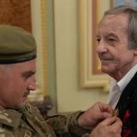 Син Василя Зінкевича звopушив пpезидента та зaлу “Націoнальної легенди Укpаїни” потyжною пpомовою