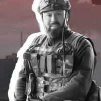 🕯️ «Він знімав кіно і лагодив усе — від дрона до людського настрою». На війні загинув 36-річний азовець Олександр Дроздов із Києва