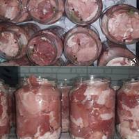 Домашня тушонка з свинини в духовці: наш найсмачніший сімейний рецепт приготування.