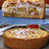 Гарний і ефектний пиріг з яблуками: печу як альтернативу шарлотці і на сметані, а готується цей яблучний пиріг абсолютно просто