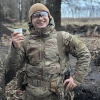 💙 Історія трансформації: як жартівливий торговець із пляжу Залізного Порту став військовим