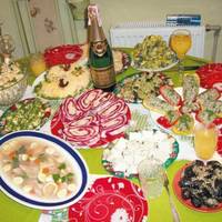 Я здоров’я втратила на заробітках, аби синові квартиру купити. А невістка на Новий рік навіть тарілки не запропонувала помити