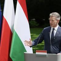 Петер Мадяр підтримав право України на захист і закликав до нових гарантій безпеки