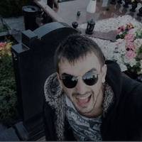 Скандал із лікарем: зневажливі селфі на кладовищі та питання медичної етики