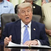 Трамп: Мир з Іраном близький, Ормузька протока скоро відкриється